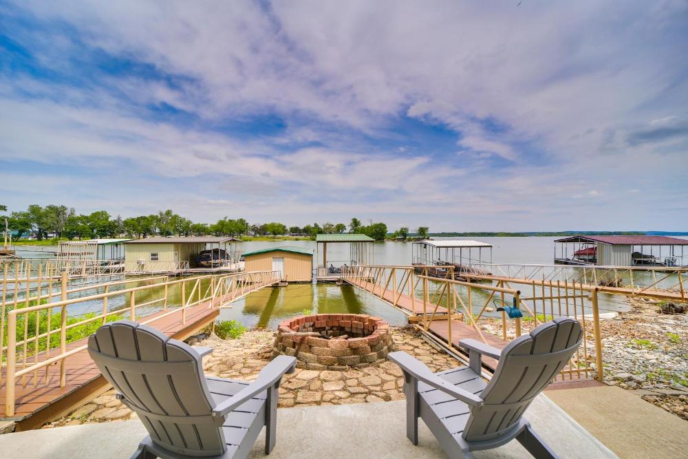 2 Boat Docks Grand Lake Waterfront Home